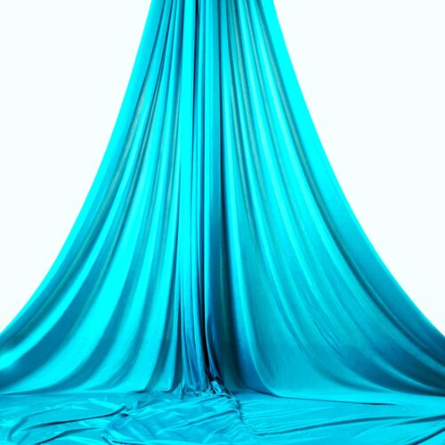 turquoise aerial silks, telas aéreas turquesa, tessuti aerei turchesa, tissu aérien turquoise