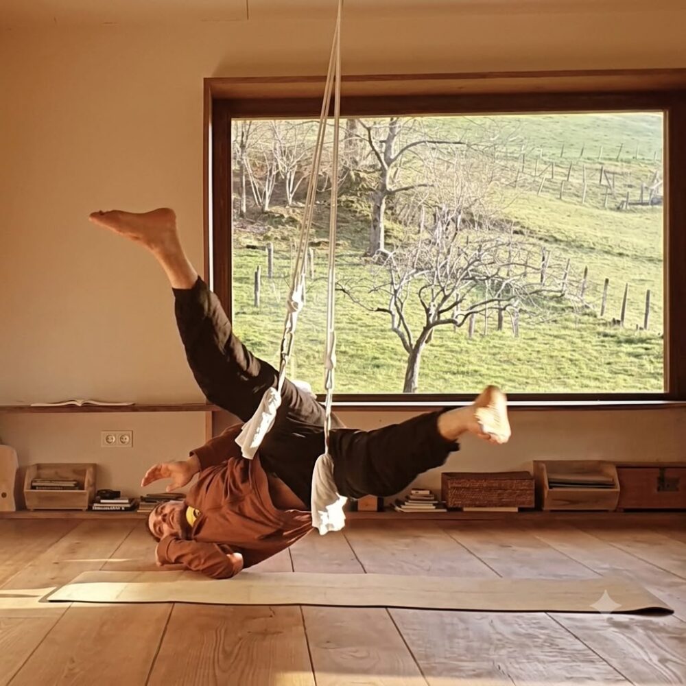 Adjustable Soft Bungee Hammock for Yoga, Mobility and Calisthenics - Image 3