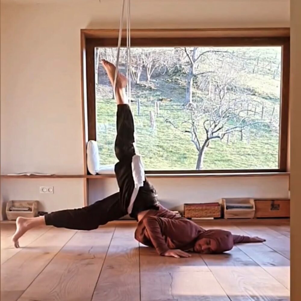 Adjustable Soft Bungee Hammock for Yoga, Mobility and Calisthenics - Image 11